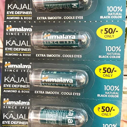 Himalaya Kajal eye definer (almond and rose)